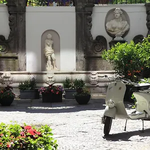 Piazza Bellini & Отель Неаполь