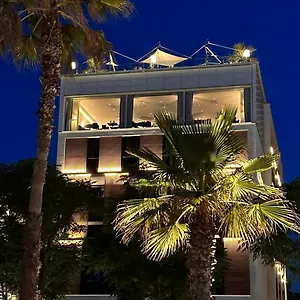 Lungomare Отель Риччоне
